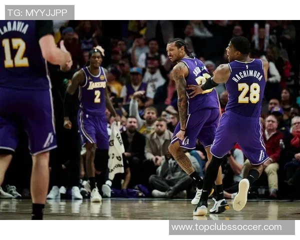 2002年湖人与马刺的经典对决回顾与分析