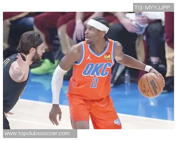 2015年NBA骑士与雷霆激战回顾：巅峰对决与精彩瞬间解析